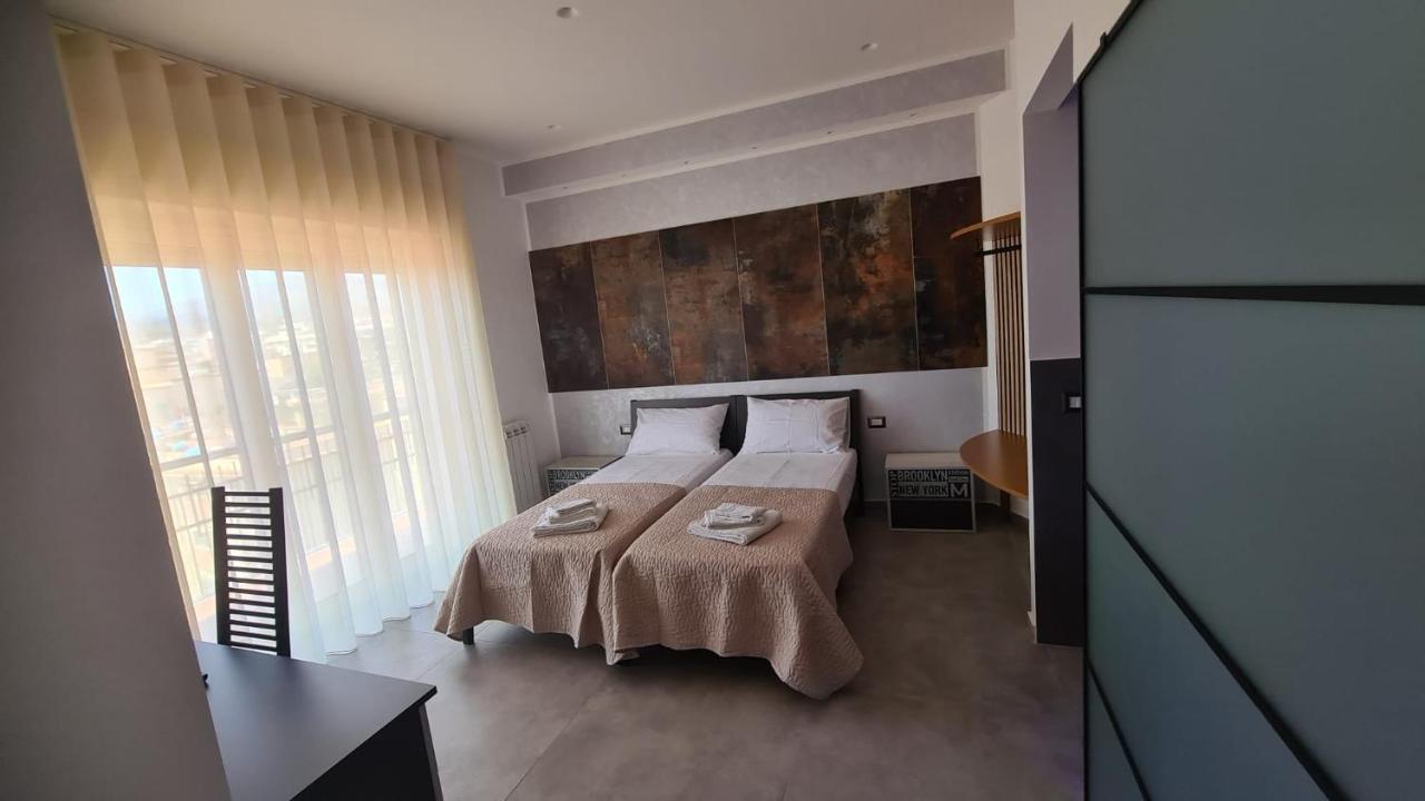 Casa Veneziano Bed and Breakfast Messina Eksteriør billede