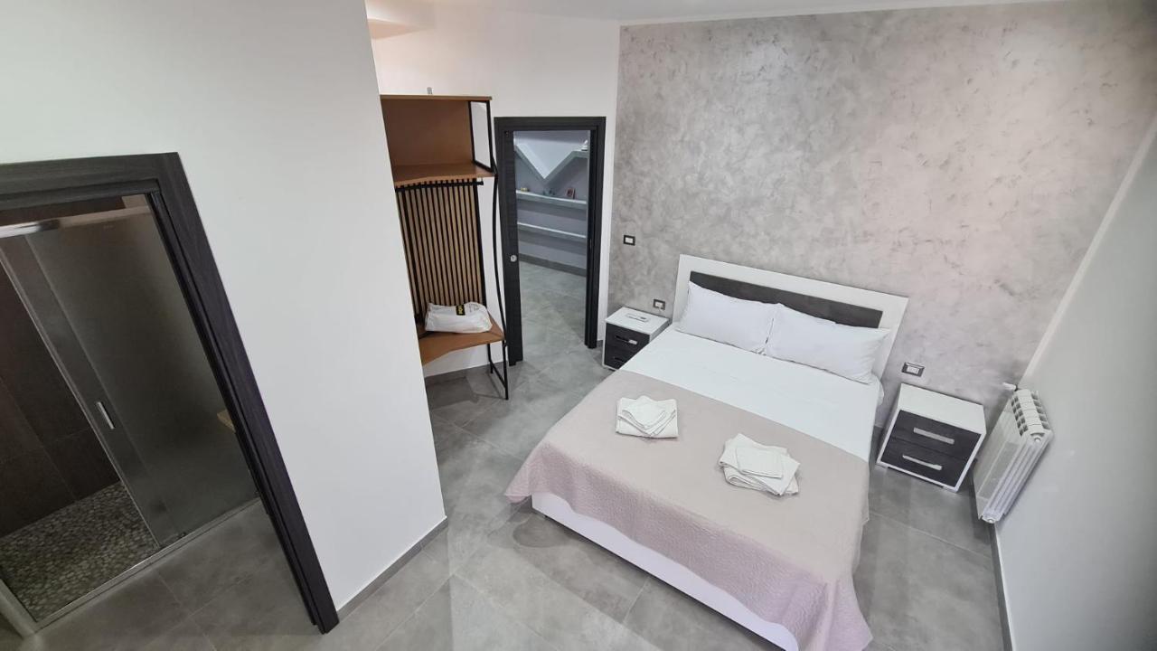 Casa Veneziano Bed and Breakfast Messina Eksteriør billede