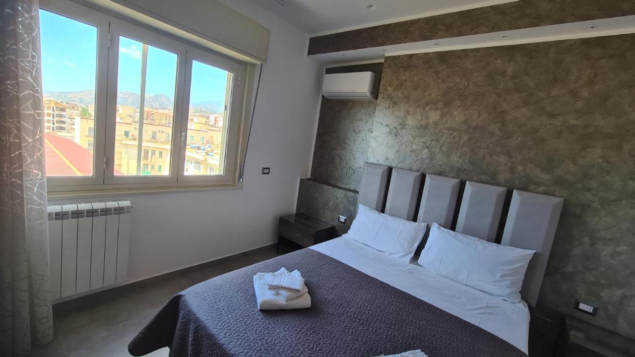 Casa Veneziano Bed and Breakfast Messina Eksteriør billede