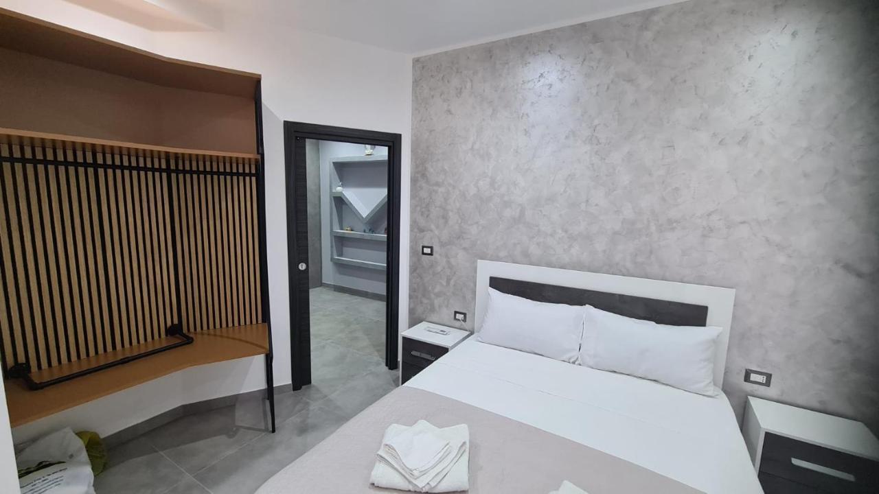 Casa Veneziano Bed and Breakfast Messina Eksteriør billede